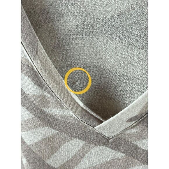 Soma WKND Weekend Sunday Lounge Zebra Print V-Neck Long Sleeve Top Size Large - Picture 4 of 9